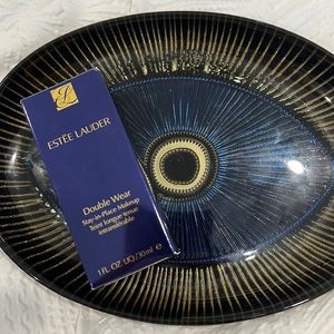 Estée Lauder double wear makeup